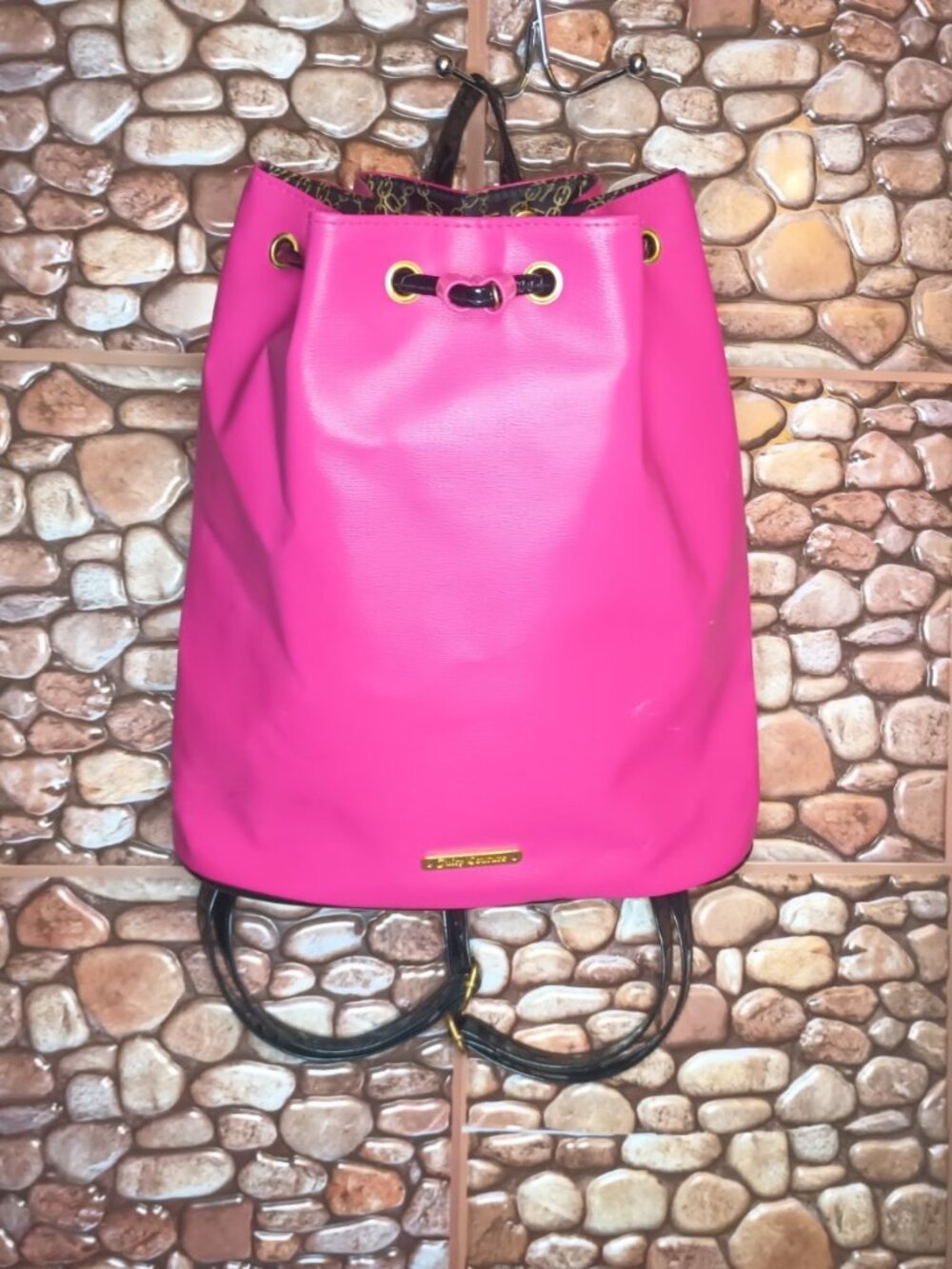 Juicy Couture Pink Vinyl Backpack Purse Drawstring Tote Gold Logo Vintage Y2K
